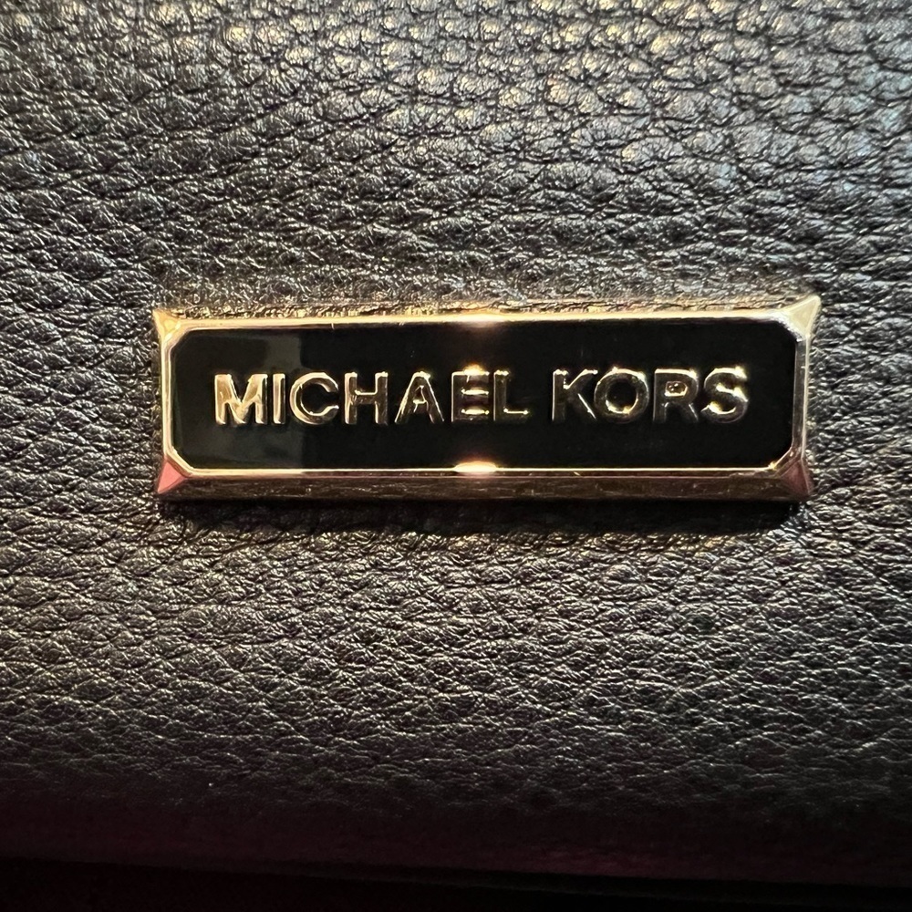 Michael Kors Black Boho Shoulder Bag EUC - Picture 7 of 9